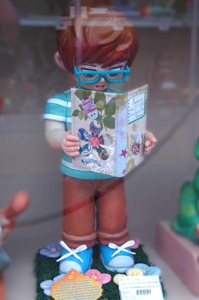 Año 2012, falla Joaquín Costa, Burriana, sección undécima Infantil, Artista: Rodrigo Núñez.