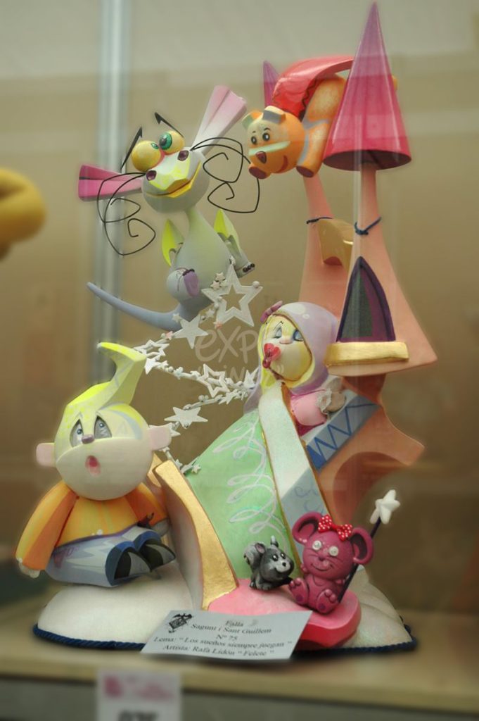 Año 2012, falla Sagunto, San Guillen, sección duodécima Infantil, Artista: Rafael Lidón Santacreu.