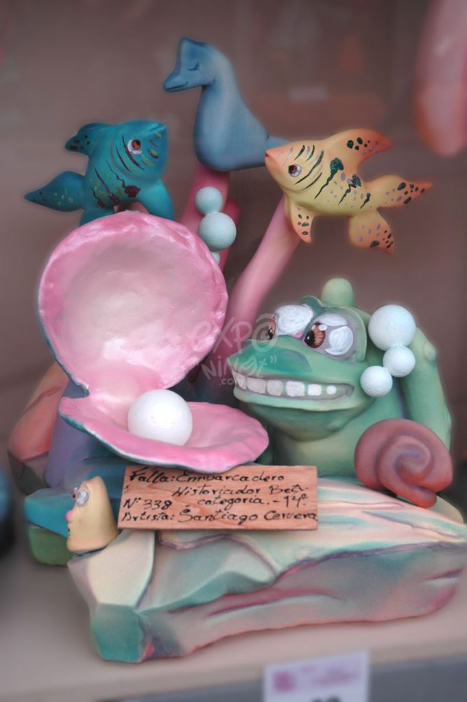 Año 2012, falla Embarcadero, Historiador Beti, sección decimocuarta Infantil, Artista: Santiago Cervera.