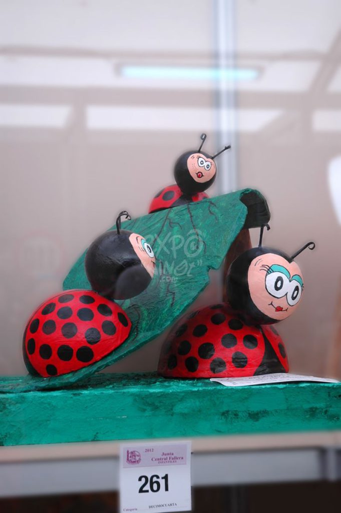 Año 2012, falla Grupo Antonio Rueda, sección decimocuarta Infantil, Artista: La Comisión.