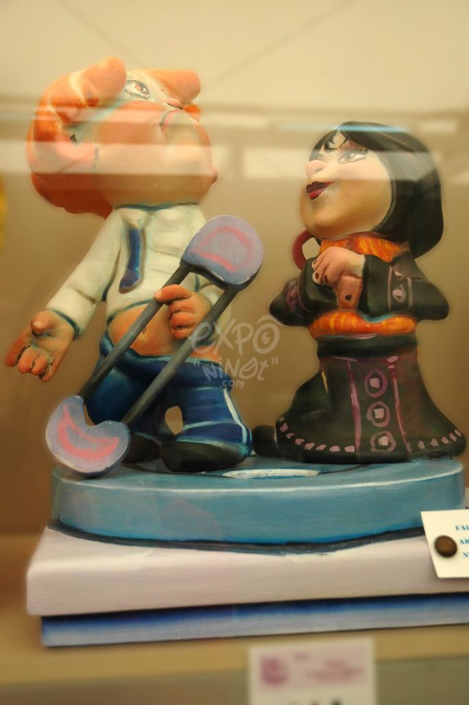 Año 2012, falla Pinedo, Tres Caminos, sección decimoquinta Infantil, Artista: José Bartolomé Navarro.