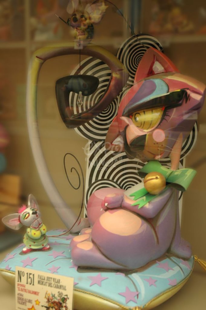 Año 2012, falla Justo Vilar, Plaza Mercado Cabañal, sección tercera Infantil, Artista: Sergio Alcañiz Valiente.
