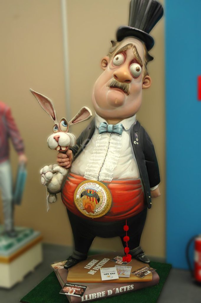 Año 2012, falla Nador Milagrosa, sección tercera a, Artista: Pedro Santaeulalia Serrán.