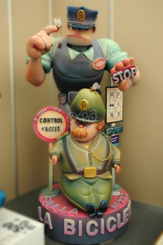 Año 2012, falla Menendez y Pelayo Av. Cataluña, sección tercera a, Artista: José Luis Pérez Ballester.