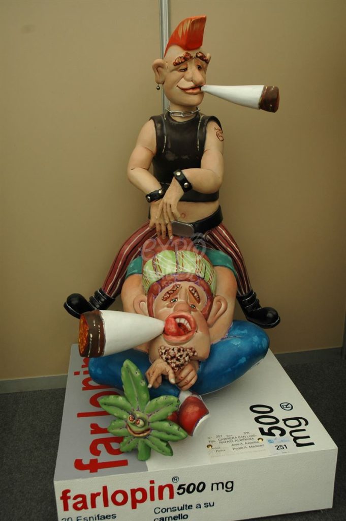 Año 2012, falla Carrera San Luis Rafael Albiñana, sección tercera a, Artista: José Ángel Azpeitia Sanz.