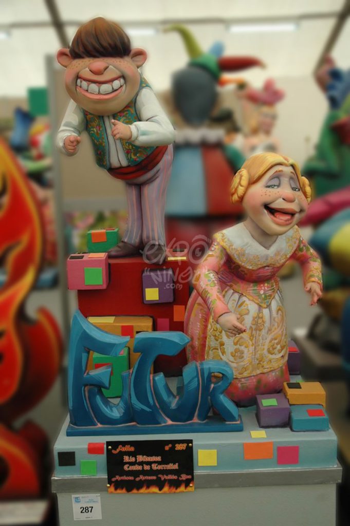 Año 2012, falla Rio Bidasoa Conde Torrefiel, sección quinta a, Artista: Arturo Vallés Bea.