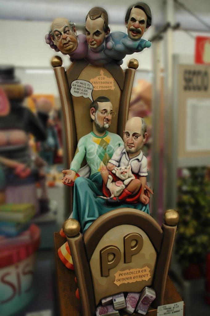 Año 2012, falla Tribunal de les Aigues, sección 6 a, Artista: Vicente Herrando Soler.