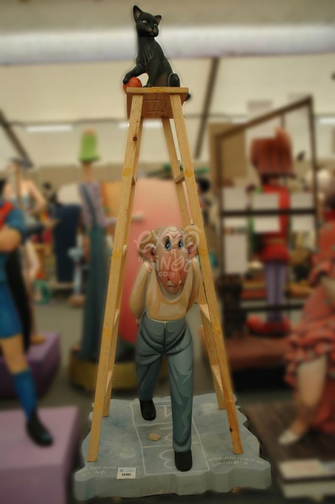 Año 2012, falla Baja Mesón de Morella, sección sexta a, Artista: Jordi Fresquet Mas.