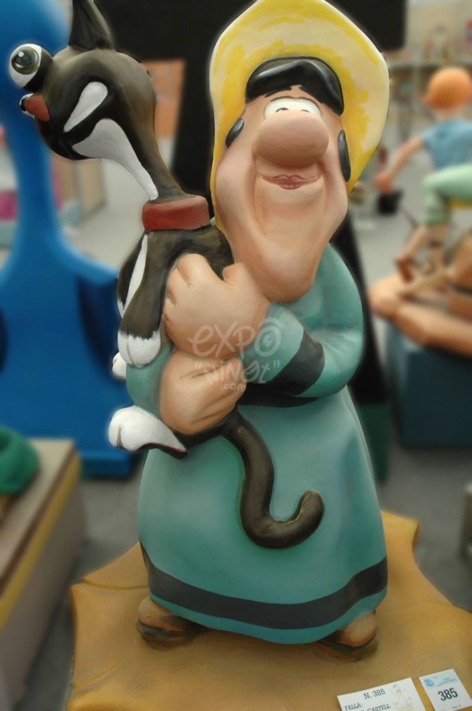 Año 2012, falla Plaza Vicente Castell Maiques, sección sexta b, Artista: David Zahonero del Fresno.