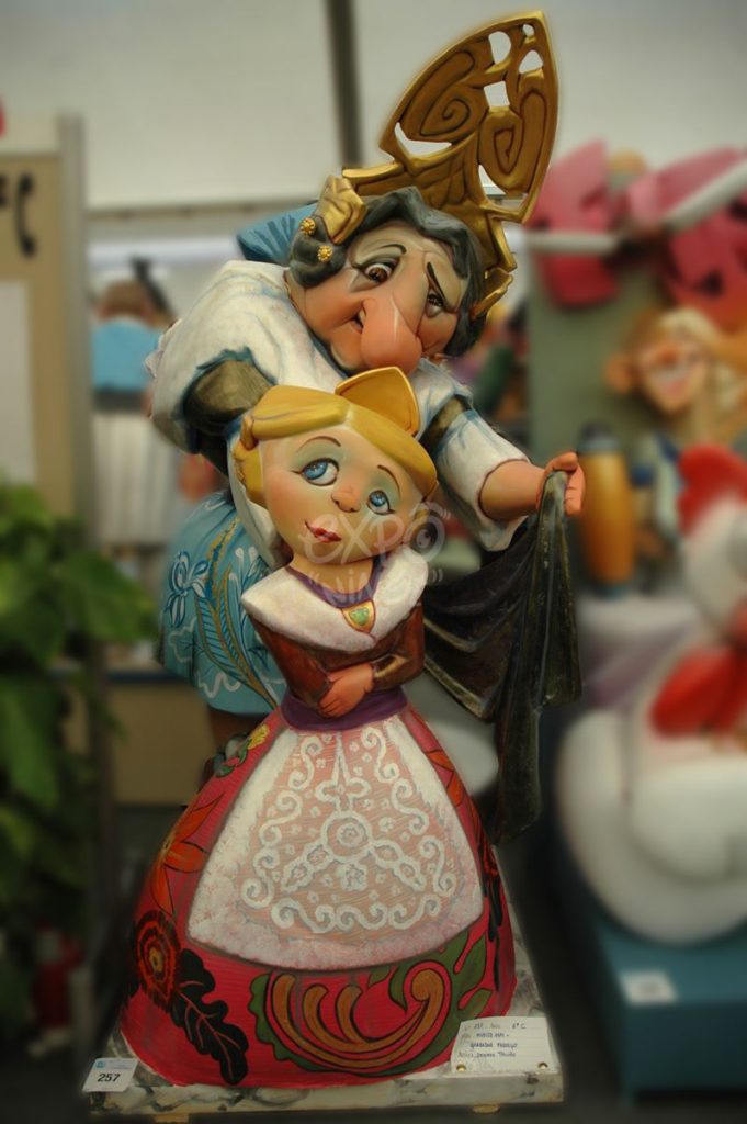 Año 2012, falla Musico Espí Grabador Fabregat, sección sexta c, Artista: Desirée Triviño Meseguer.
