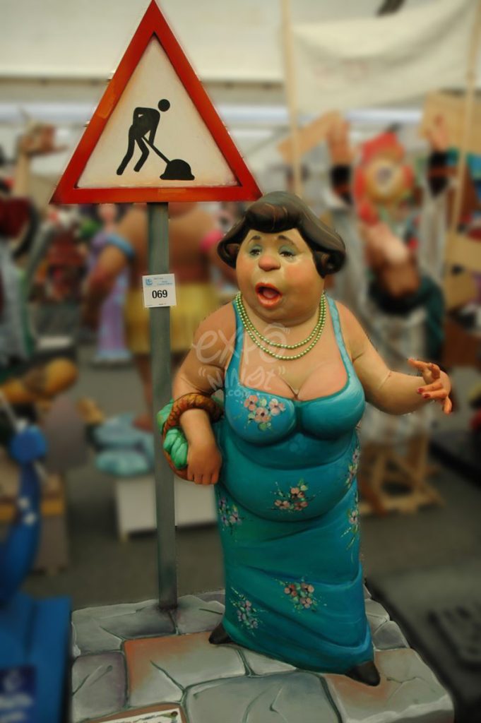 Año 2012, falla San José Pignatelli Avenida Doctor Peset Aleixandre, sección sexta c, Artista: Manuel Guitarte Bulls.