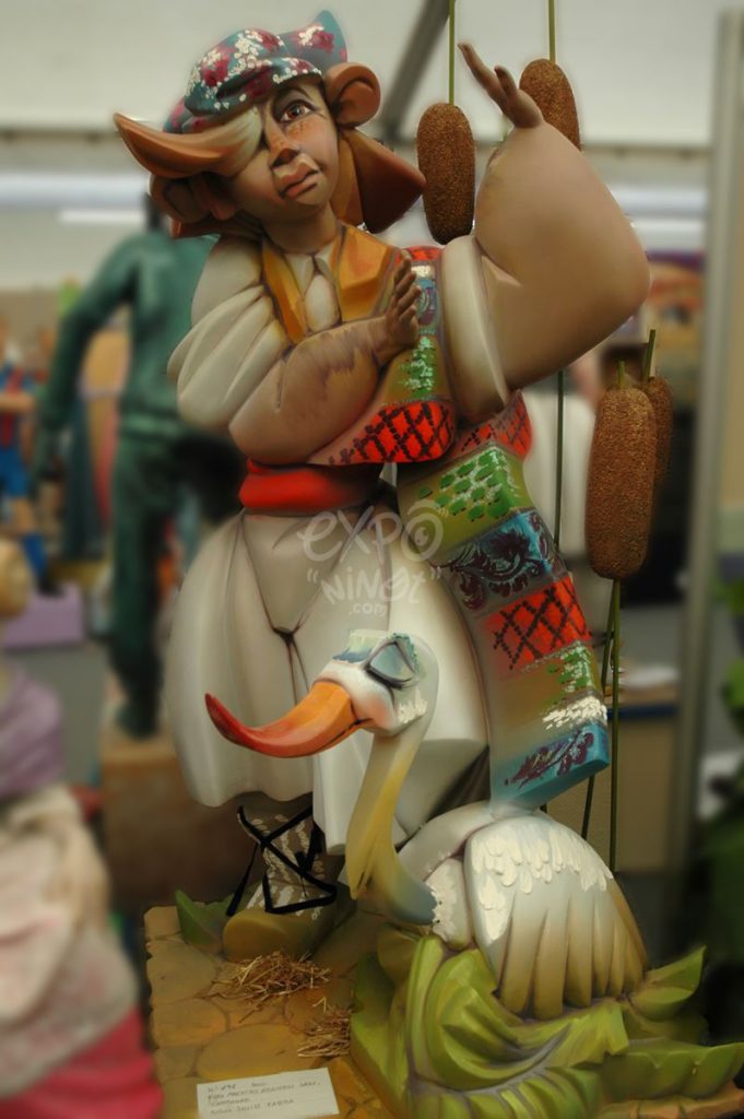 Año 2012, falla Plaza Maestro Arambul Sanz, Campanar, sección séptima a, Artista: Julio Vicente Fabra Muñoz.