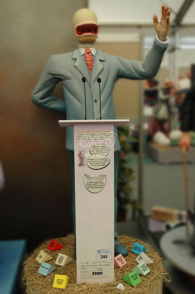 Año 2012, falla Polo y Peyrolón Ciudad de Mula, sección séptima a, Artista: Rodrigo Núñez.