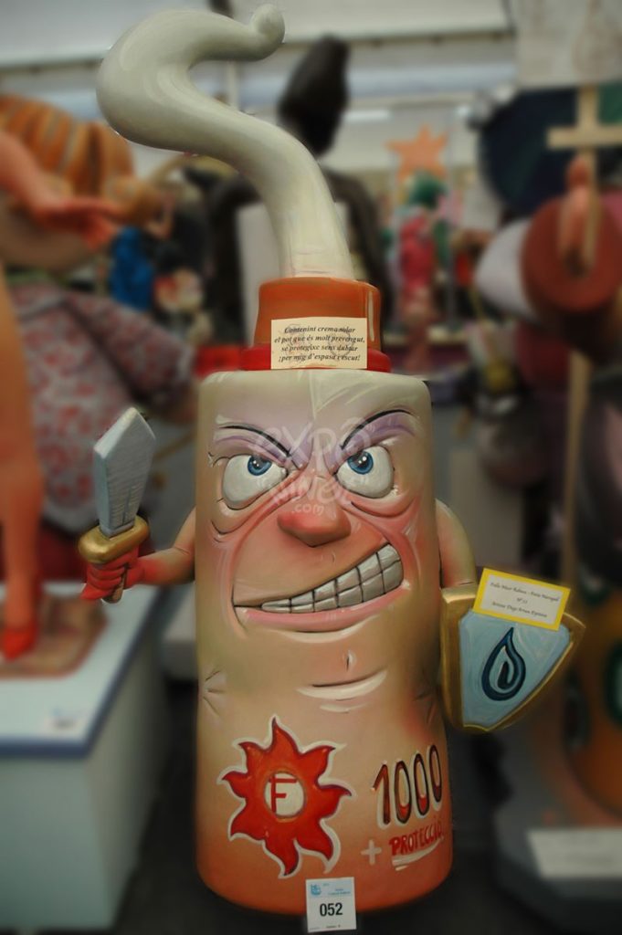 Año 2012, falla Micer Rabasa, Poeta Maragall, sección séptima b, Artista: Diego Arnau Espinosa.