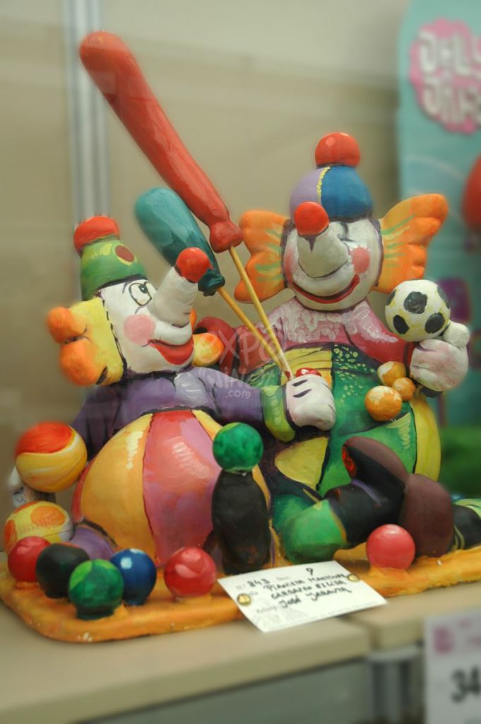 Año 2012, Avenida Pianista Martínez Carrasco, Eslida, sección novena Infantil, Artista: José Jarauta Navajas “Pepo”.