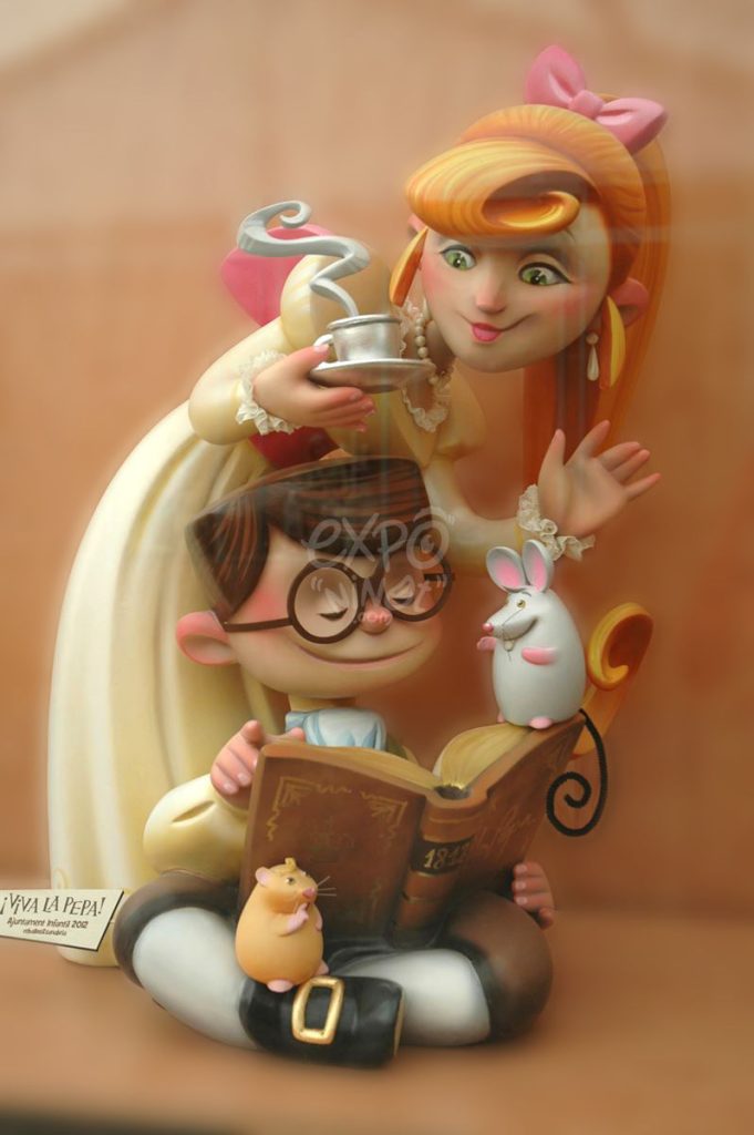 Año 2012, Falla Plaza del Ayuntamiento, fuera de concurso Infantil, Artista: Ceballos (José Luis) y Sanabria (Francisco).