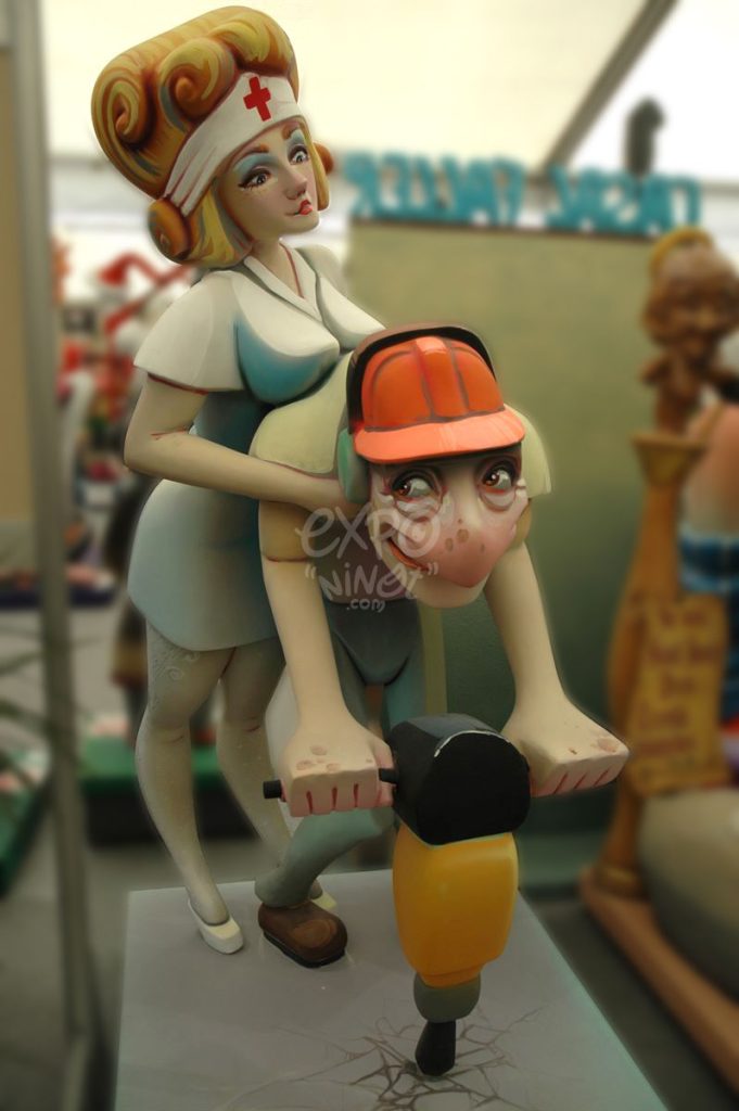 Año 2013, falla Oltá, Juan Ramón Jiménez, sección primera b, Artista: Pere Baenas García.