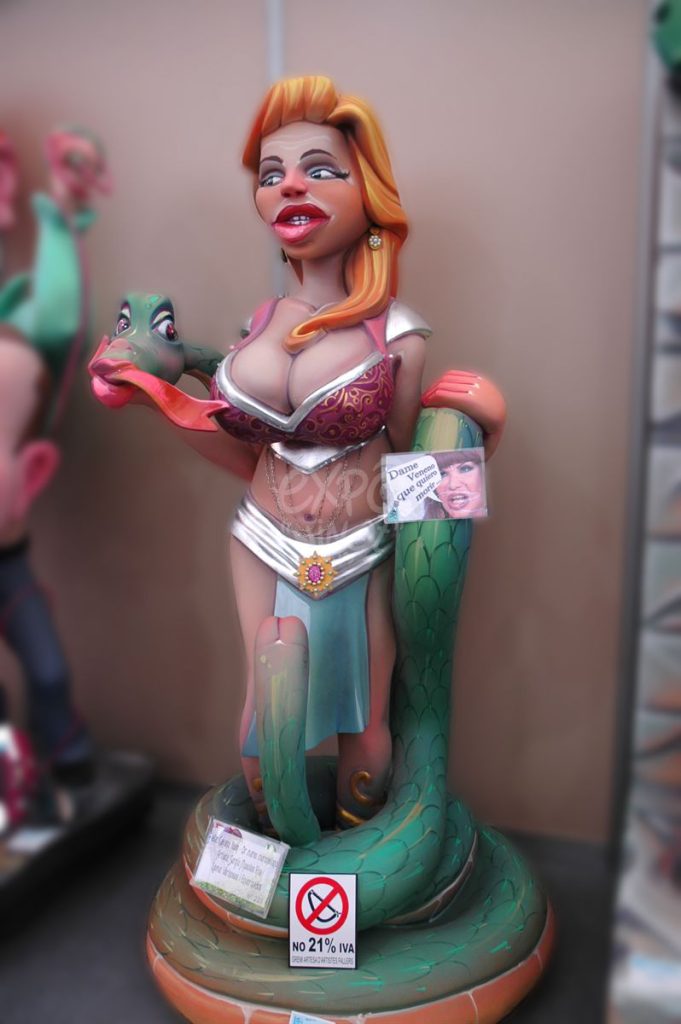 Año 2013, falla Gayano Lluch, Marco Merenciano, sección primera b, Artista: Sergio Musoles Ros.