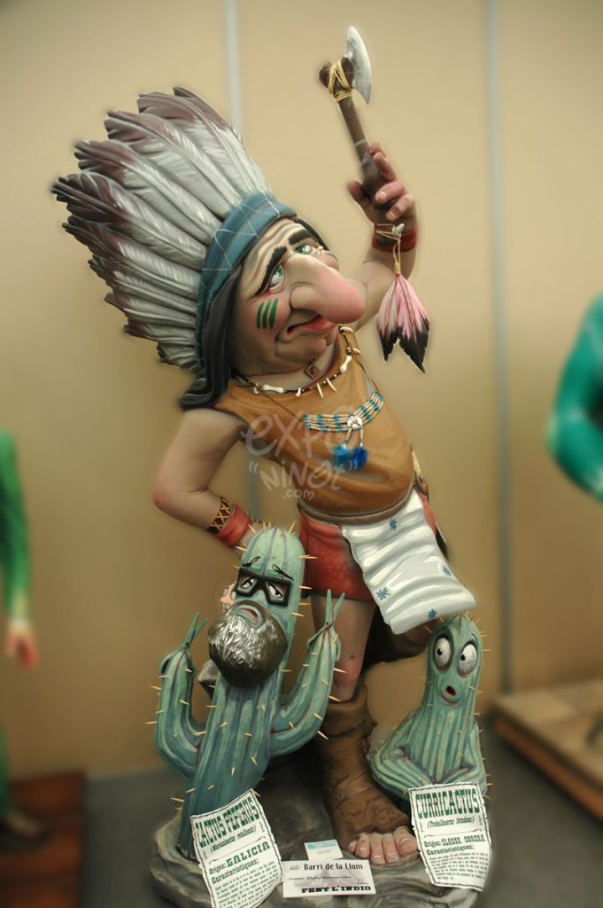 Año 2013, falla Barrio de la Luz, sección segunda a, Artista: Pedro Santaeulalia Serrán.