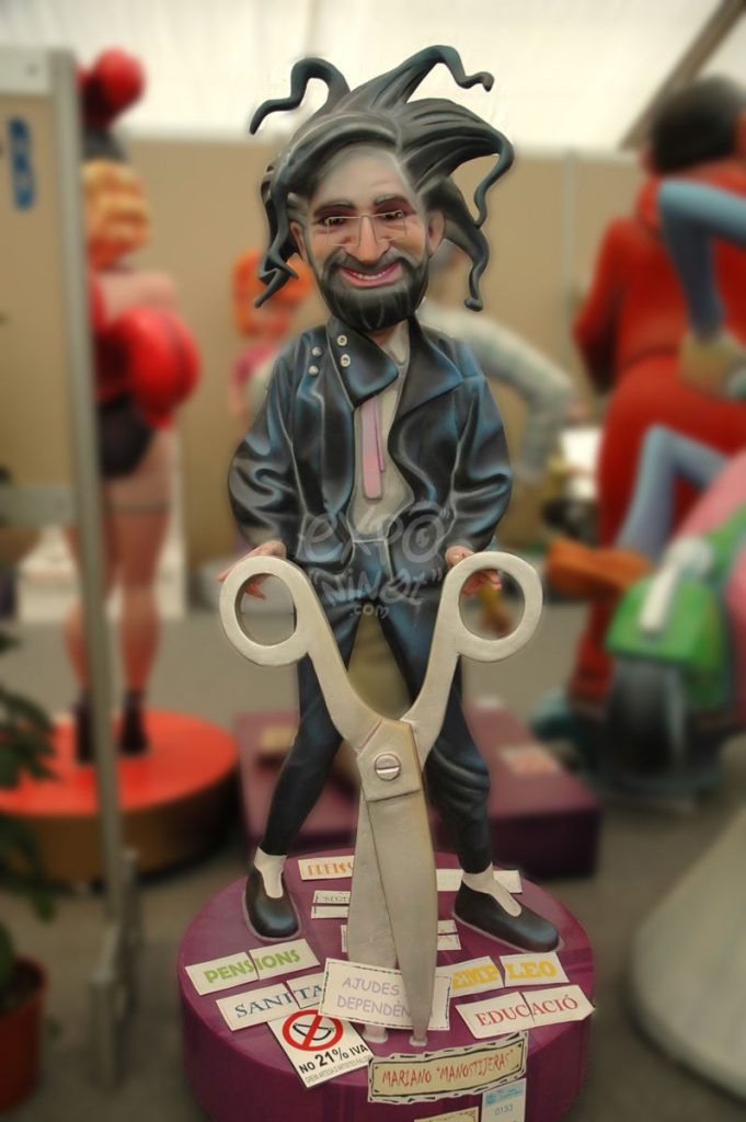 Año 2013, falla Reina, Vicente Guillot, sección tercera b, Artista: Lorenzo Fandos Ayoro.