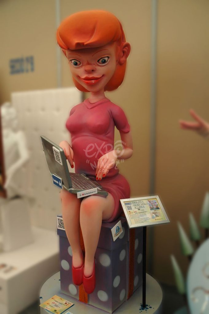 Año 2013, falla Marqués Montortal, Berni Catalá, sección tercera a, Artista: Sergio Martínez Guirao.