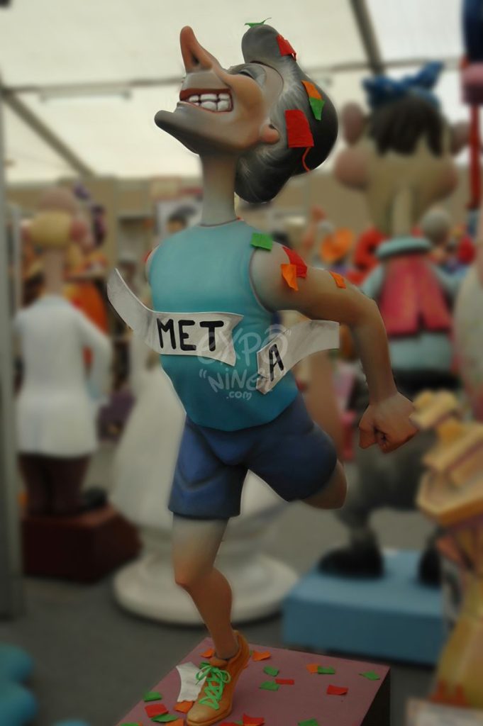 Año 2013, falla Pizarro, Cirilo Amorós, sección cuarta a, Artista: Alberto Ribera Fernández.