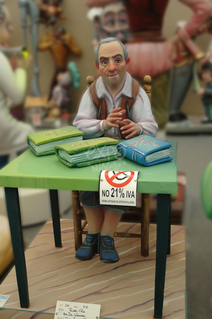 Año 2013, falla Rubén Vela, Avenida Doctor Waksman, sección cuarta a, Artista: José Jarauta Navajas “Pepo”.