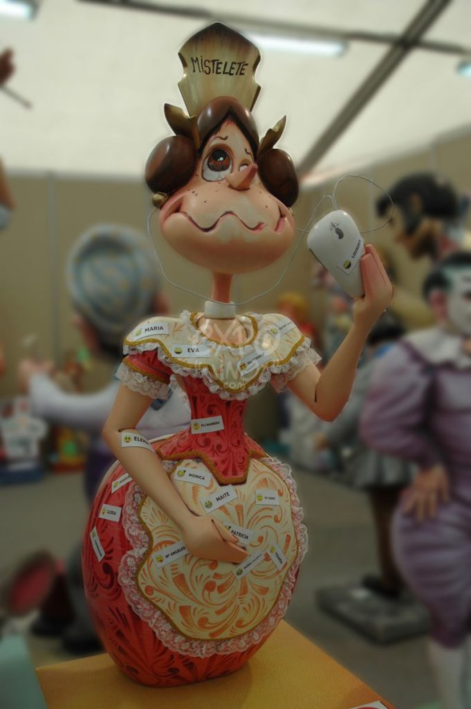 Año 2013, falla Sagunto, San Guillen, sección quinta b, Artista: Hermanos Gómez Fonseca.