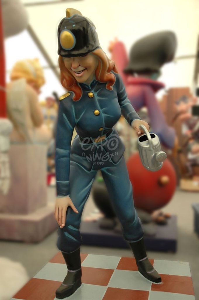 Año 2013, falla Sierra Martes, Miguel Servet, sección quinta b, Artista: Enric Andrés Alandi.