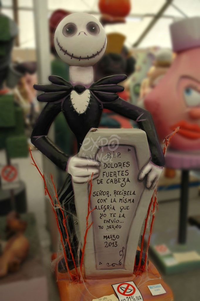 Año 2013, falla Plaza Vicente Castell Maiques, sección sexta a, Artista: David Zahonero del Fresno.