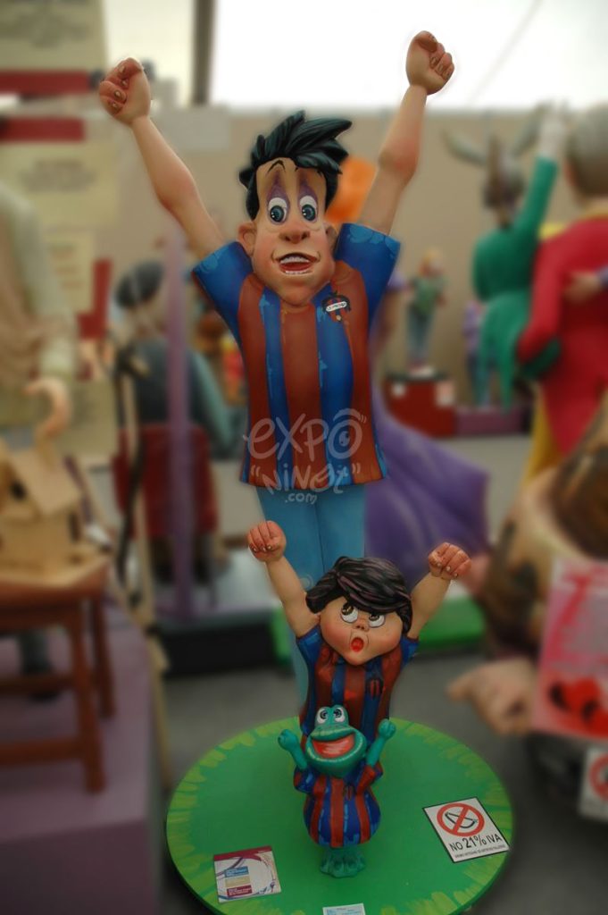 Año 2013, falla San Pedro, Virgen de Vallivana, sección sexta b, Artista: Miguel Balaguer Nieto.