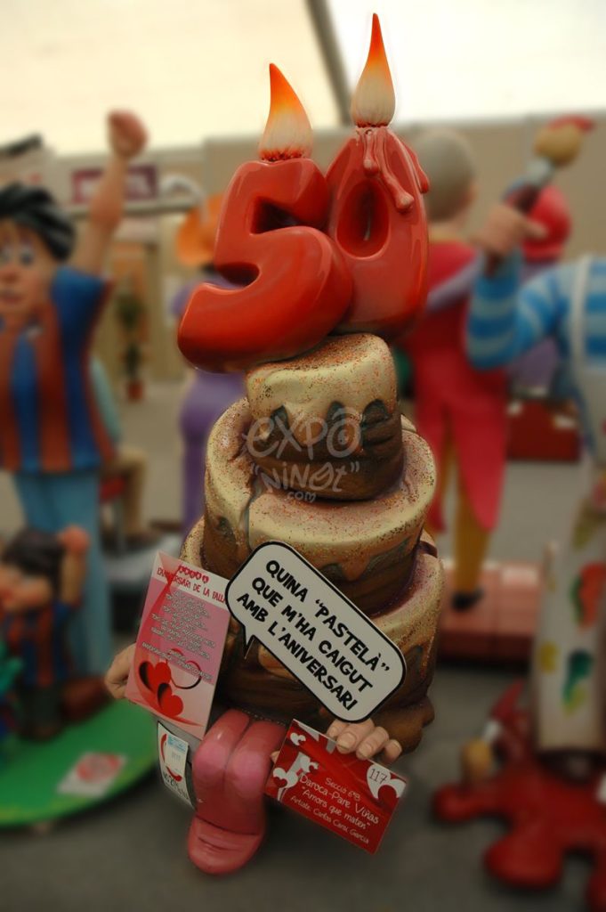 Año 2013, falla Daroca, Padre Viñas, sección sexta b, Artista: Carlos Carsí García.