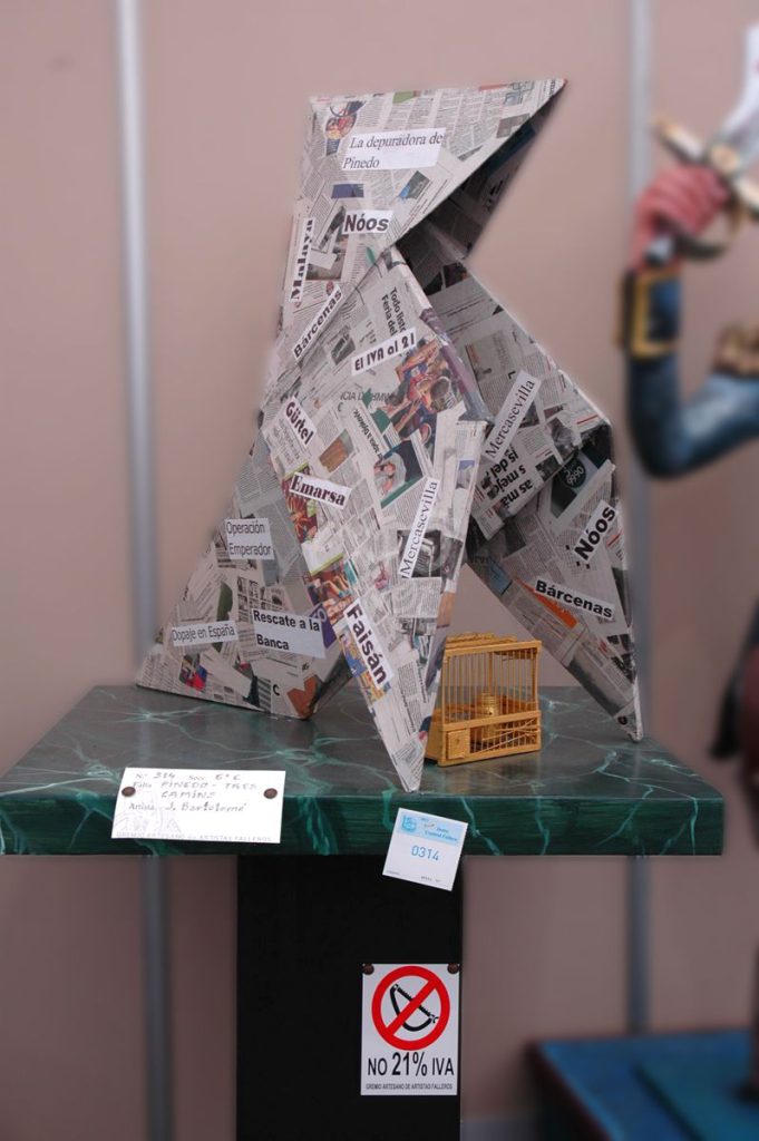 Año 2013, falla Pinedo, Tres Caminos, sección sexta c, Artista: José Bartolomé Navarro.