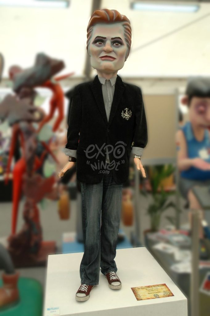 Año 2013, falla General Llorens, Doctor Marco Merenciano, sección séptima a, Artista: La Comisión.