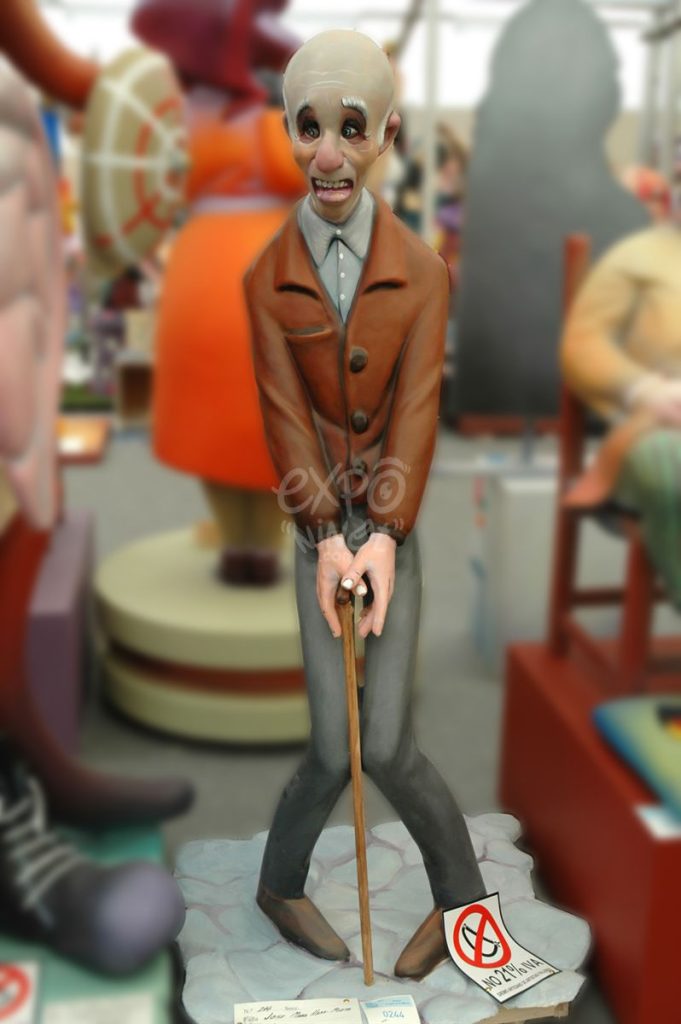 Año 2013, falla José María Haro, Poeta Mas y Ros, sección séptima a, Artista: Sergio Carrero Melián.