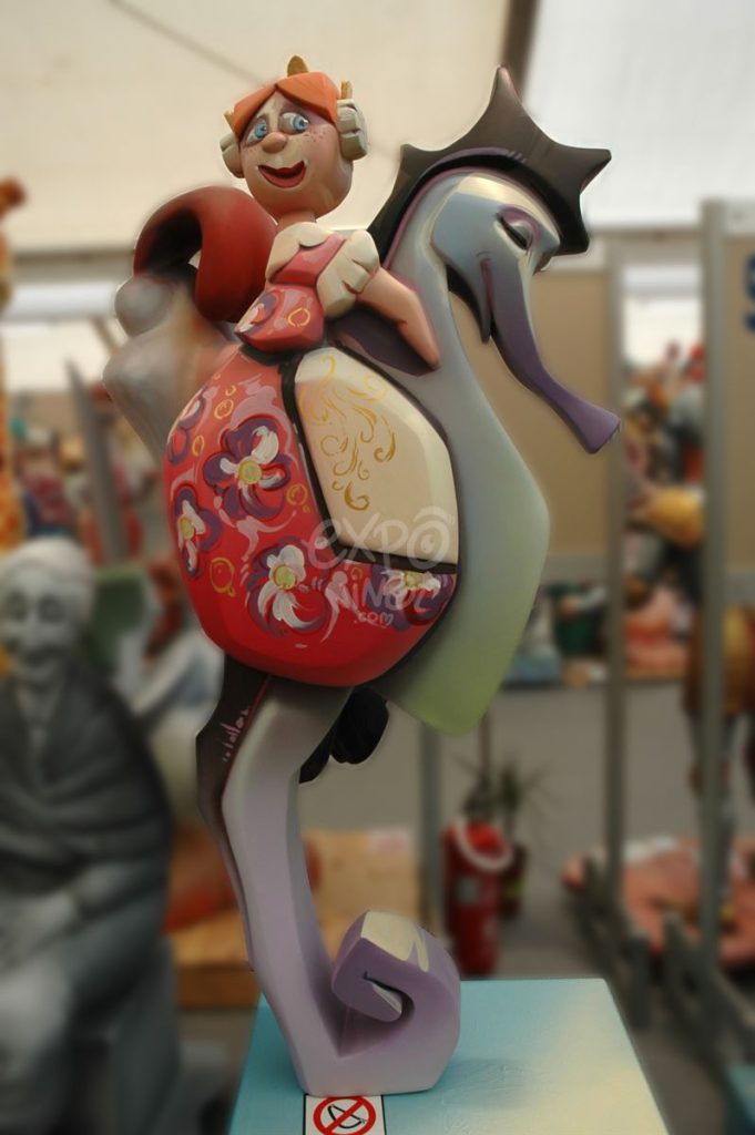 Año 2013, falla Avenida Regne de Valencia, Maestro Serrano, sección séptima b, Artista: Pedro Espadero Colmenar.
