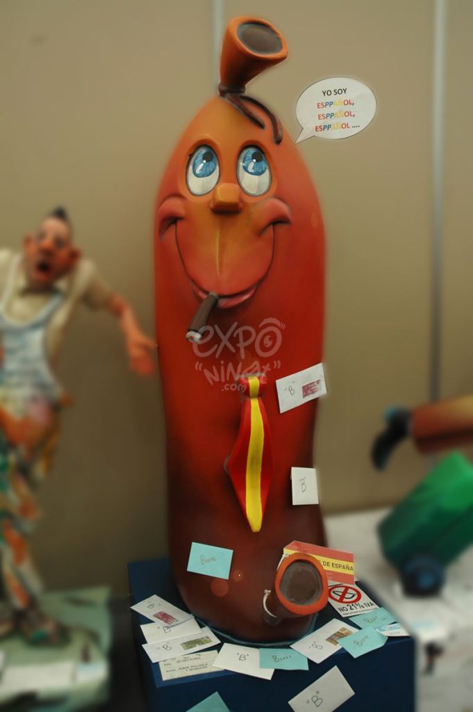 Año 2013, falla Quart, Turia, sección séptima b, Artista: Jordi Palanca Marqués.