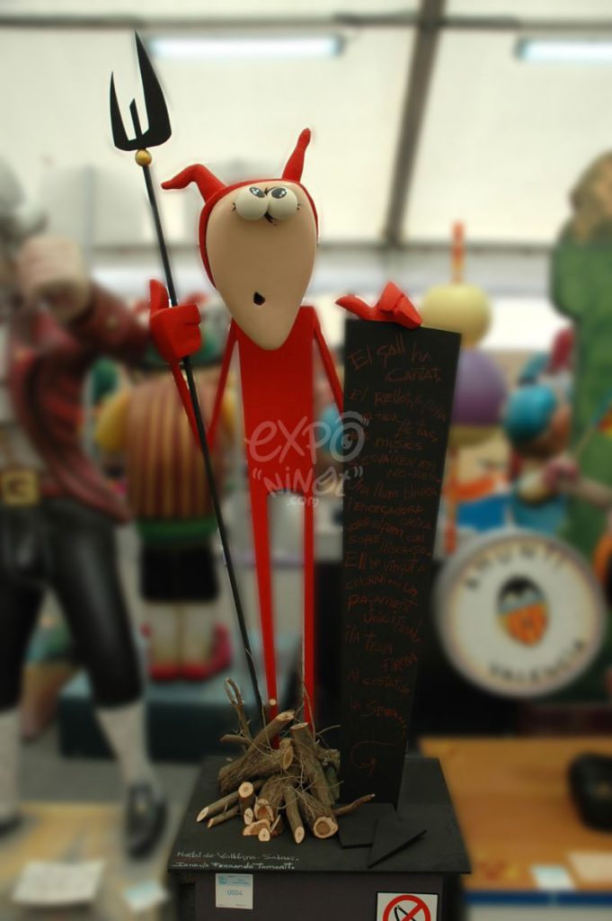 Año 2013, falla Portal de Valldigna, Salinas, sección séptima c, Artista: Ignacio Ferrando Tamarit.