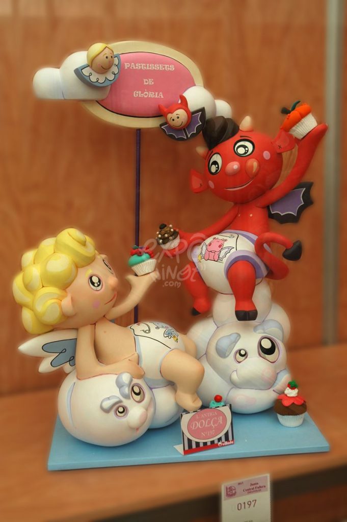 Año 2013, falla Monestir de Poblet, Aparicio Albiñana, sección especial Infantil, Artista: Óscar Villada Sanchis.
