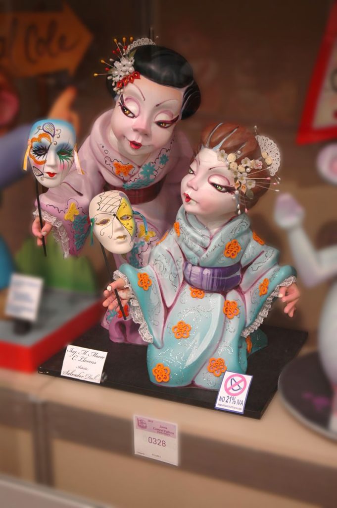 Año 2013, falla Ingeniero Manuel Maese, Cristóbal Llorens, sección cuarta Infantil, Artista: Salva Dolz Rubio.
