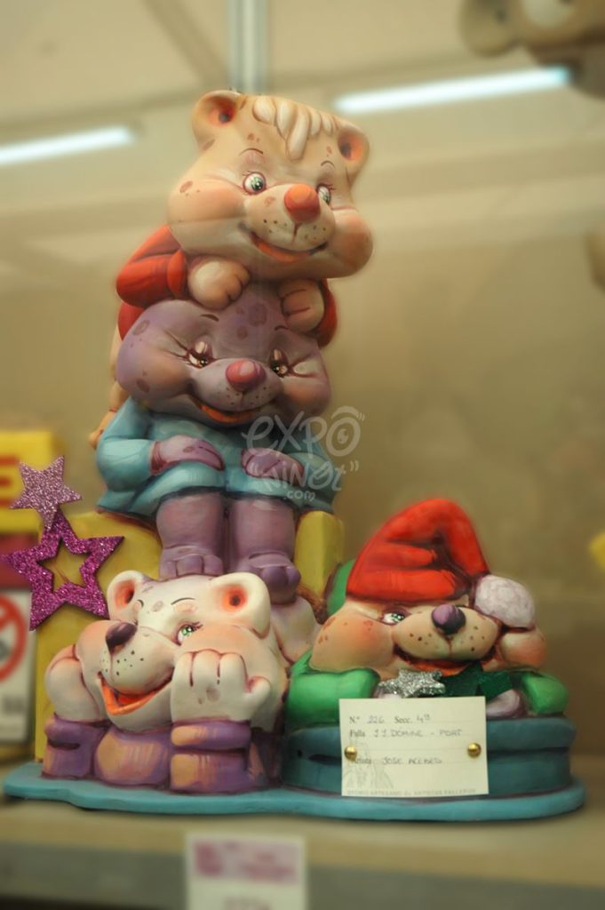 Año 2013, falla Juan José Domine, Port, sección cuarta Infantil, Artista: José Acebes Rodríguez.