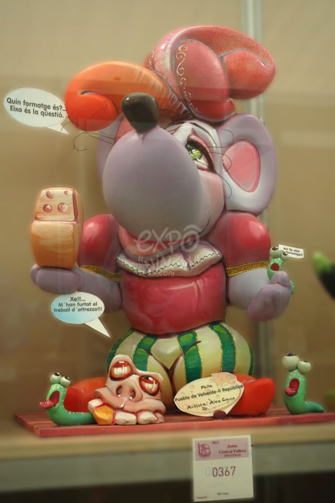 Año 2013, falla Puebla de Valverde, segunda República Española, sección décima Infantil, Artista: Alejandro Cano Hernández.