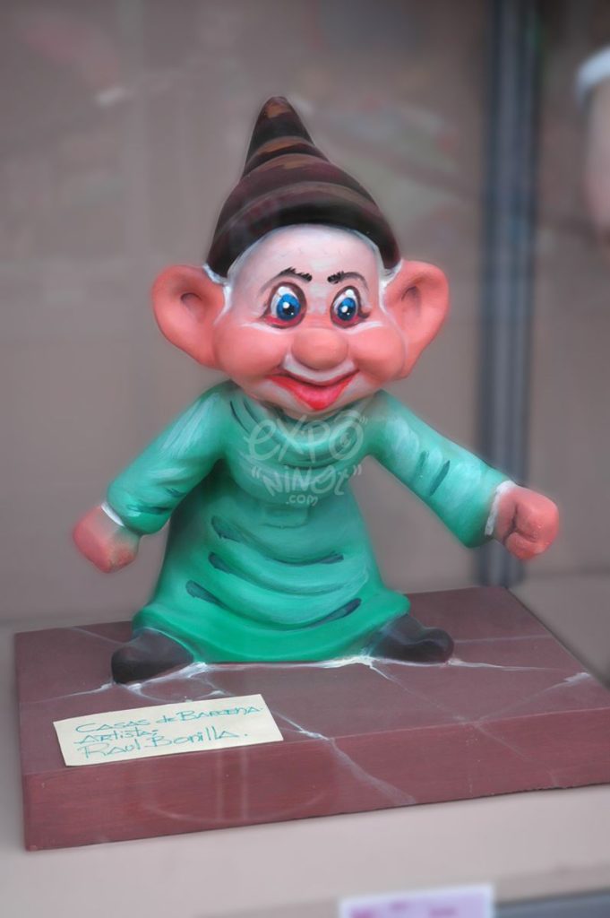 Año 2013, falla Casas de Bárcena, sección decimoquinta Infantil, Artista: Raúl Bonilla Silvestre.