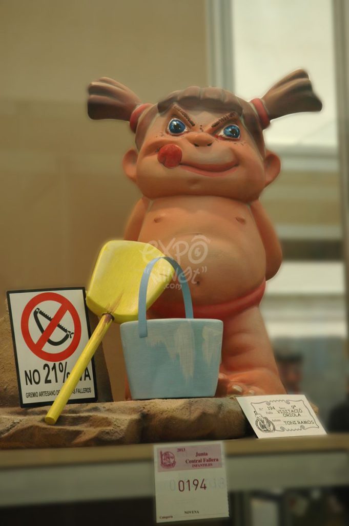 Año 2013, falla Visitación, Orihuela, sección novena Infantil, Artista: Antonio Ramos Asensi.