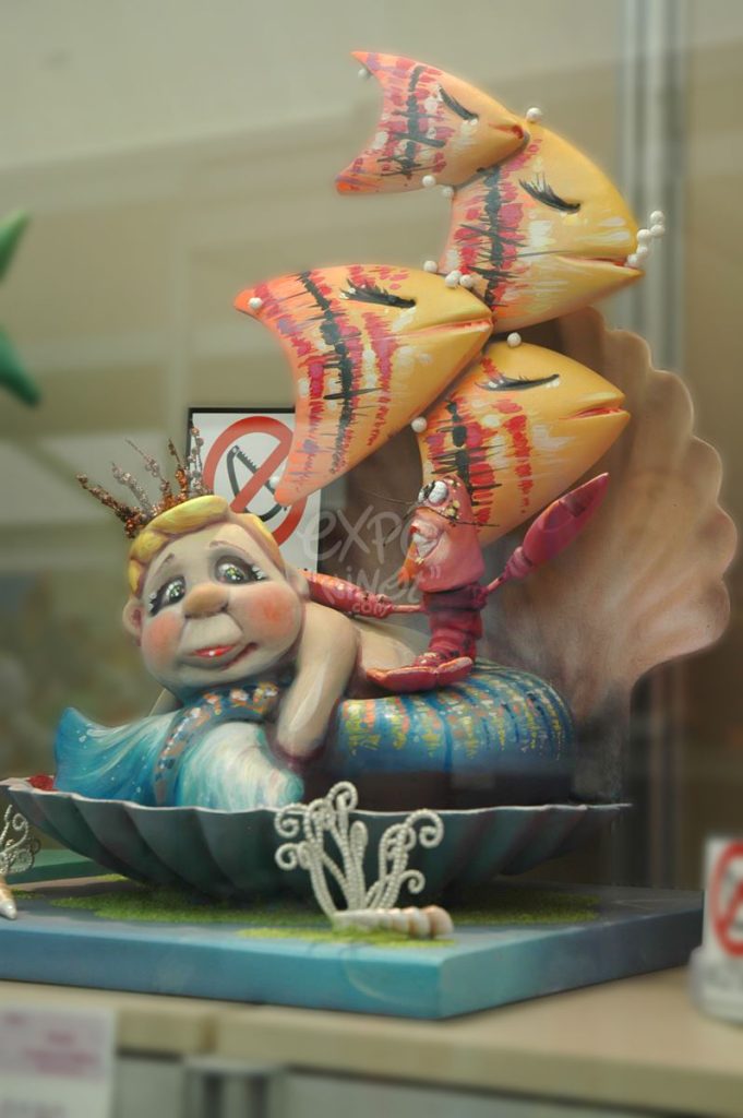 Año 2013, falla Gran Vía Ramón y Cajal, Pintor Benedito, sección novena infantil, Artista: David Sánchez Llongo.