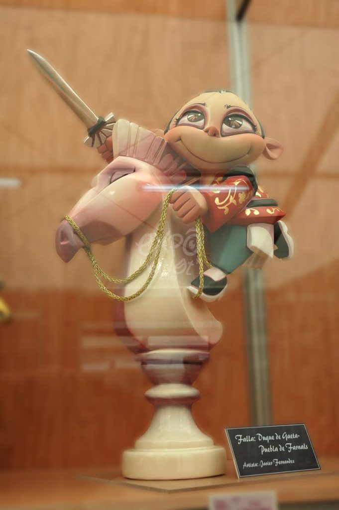 Año 2013, falla Duque de Gaeta, Puebla de Farnals, sección primera Infantil, Artista: Javier Fernández Ruíz.