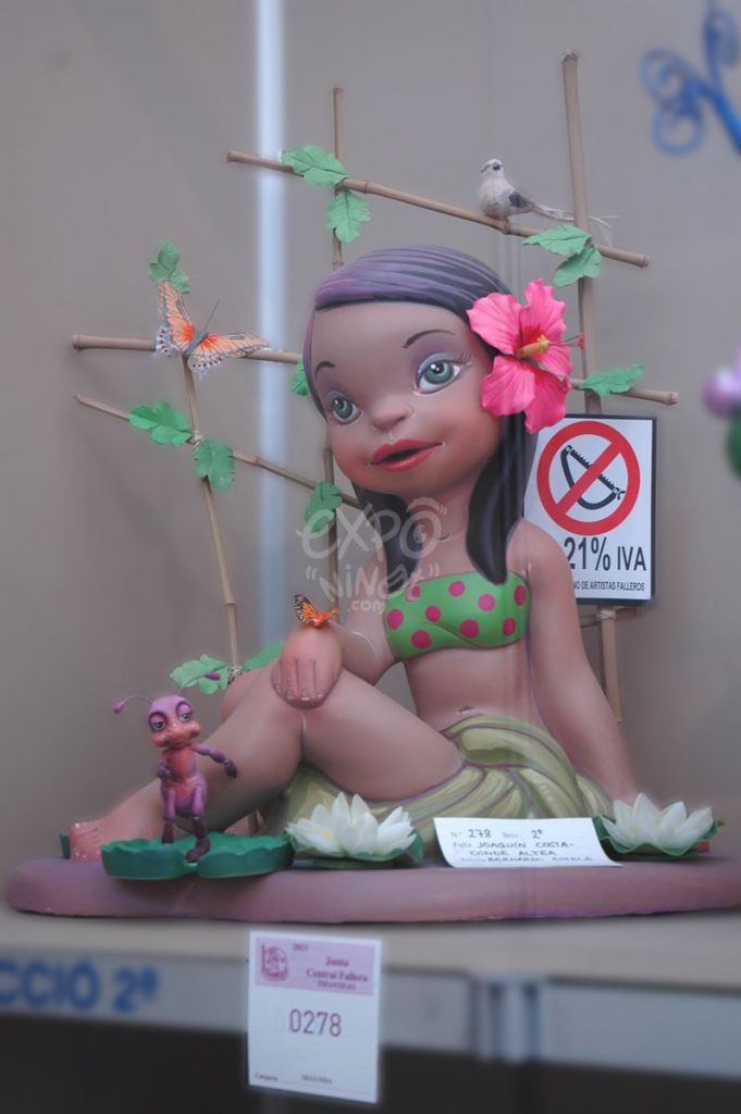 Año 2013, falla Joaquín Costa, Conde Altea, sección segunda Infantil, Artista: Bernardo Estela Parra.