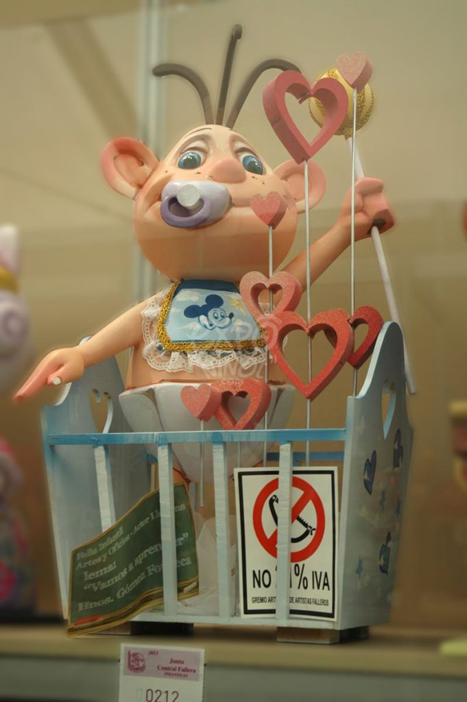 Año 2013, falla Artes y Oficios, Actor Llorens, sección octava Infantil, Artista: Hermanos Gómez Fonseca.