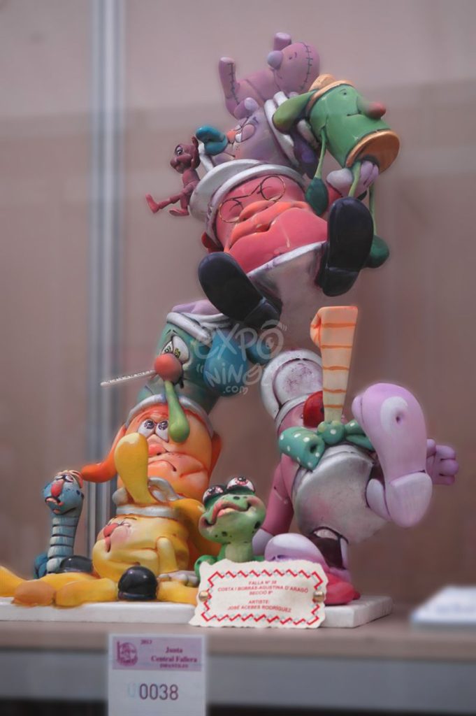 Año 2013, falla Costa y Borrás, Agustina de Aragón, sección octava Infantil, Artista: José Acebes Rodríguez.