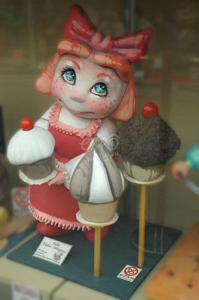 Año 2013, falla Nador, Milagrosa, sección octava Infantil, Artista: Ximo Martí Fernández.